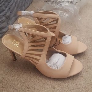 Brand new heel